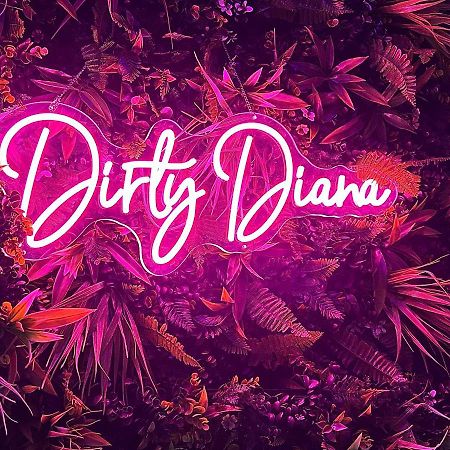 Love Room Suite Dirty Diana Aubagne Exteriör bild
