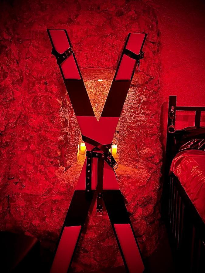 Love Room Suite Dirty Diana Aubagne Exteriör bild