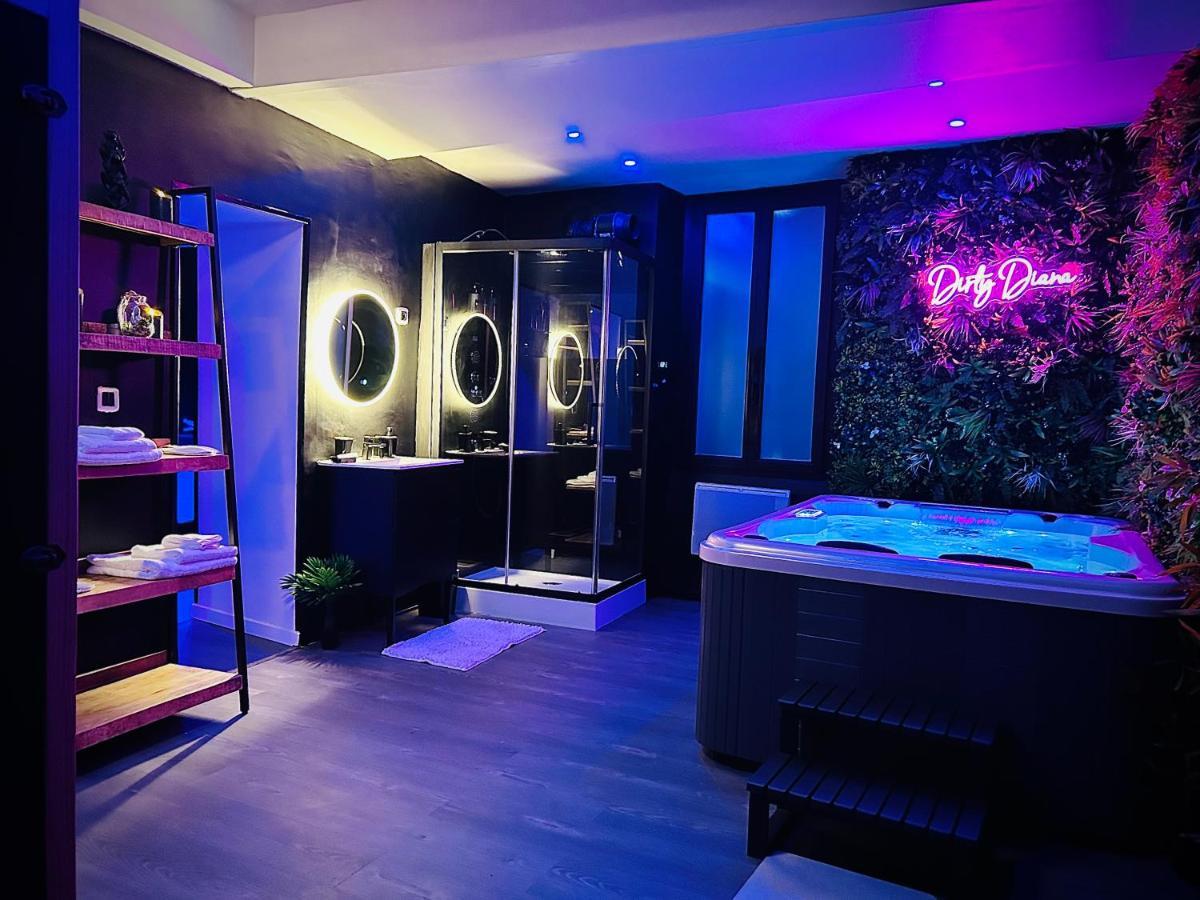Love Room Suite Dirty Diana Aubagne Exteriör bild