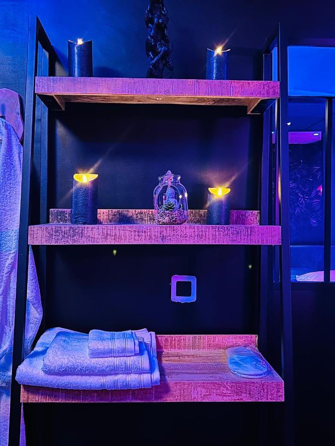 Love Room Suite Dirty Diana Aubagne Exteriör bild